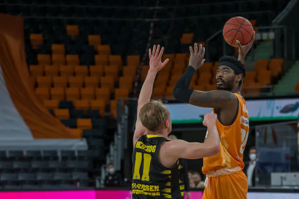 这一优异的 这一优异的