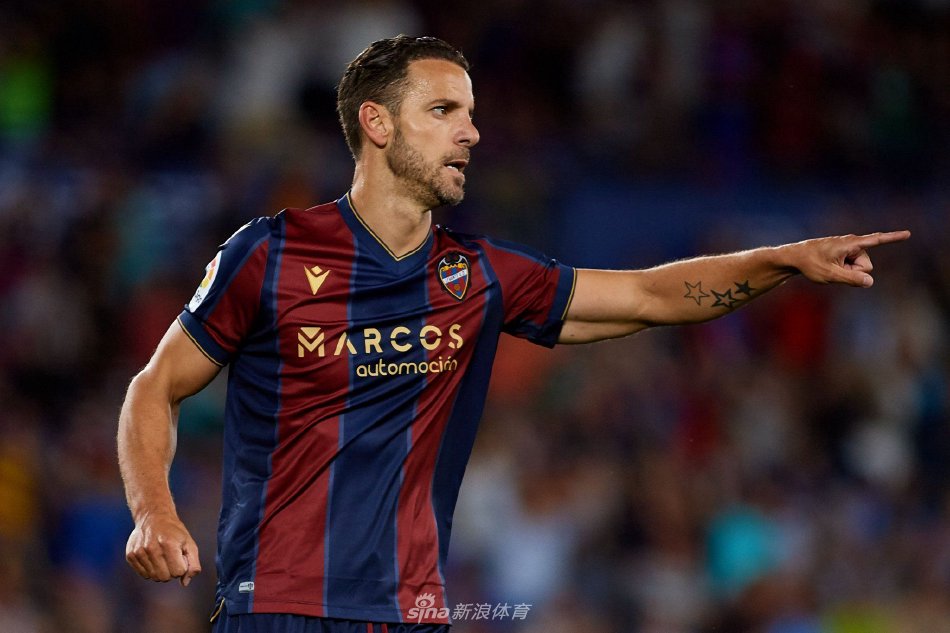 与豪强之间 与豪强之间