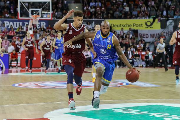 超与沙特阿 超与沙特阿