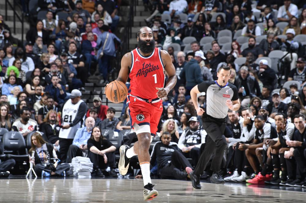 冠背景与历 冠背景与历